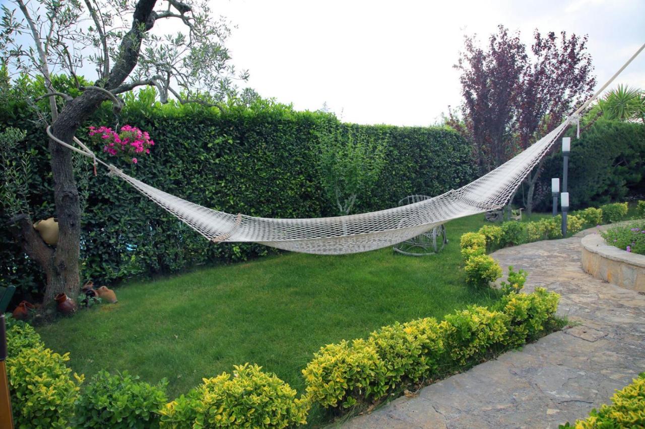 Trullo Al Monte Bed & Breakfast เชจลีเมสซาปิกา ภายนอก รูปภาพ