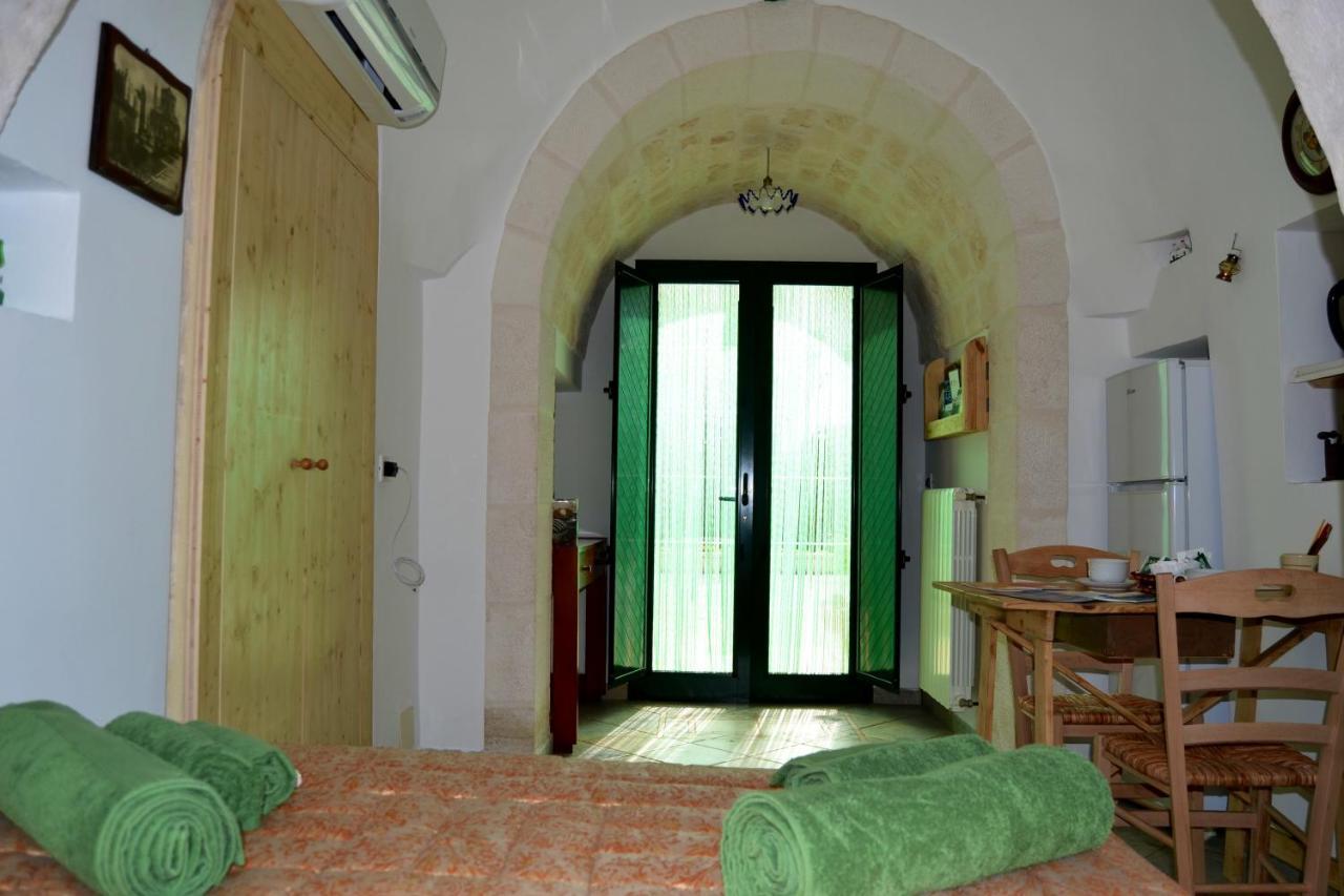 Trullo Al Monte Bed & Breakfast เชจลีเมสซาปิกา ภายนอก รูปภาพ