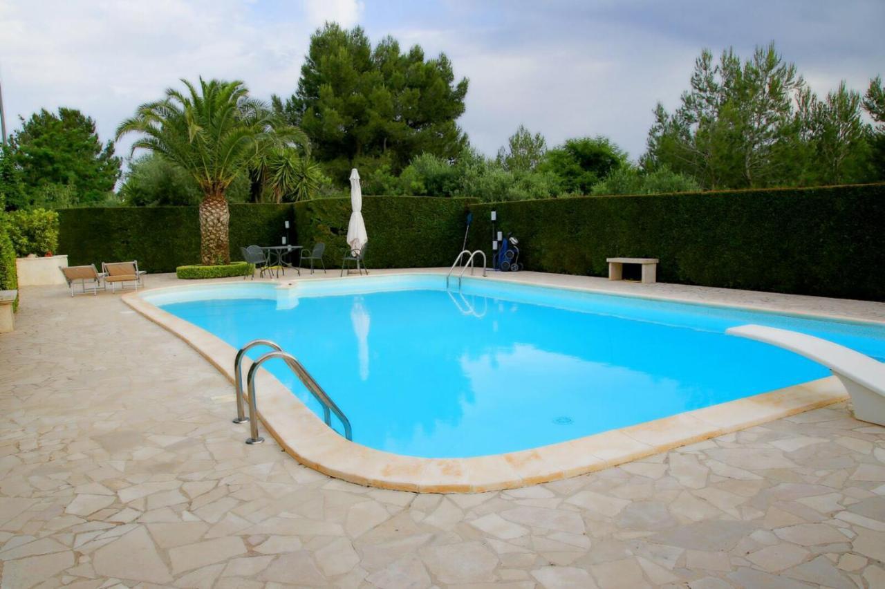 Trullo Al Monte Bed & Breakfast เชจลีเมสซาปิกา ภายนอก รูปภาพ
